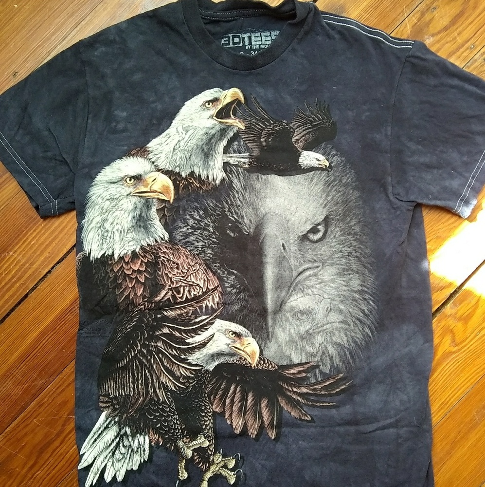 Graphic tshirt
